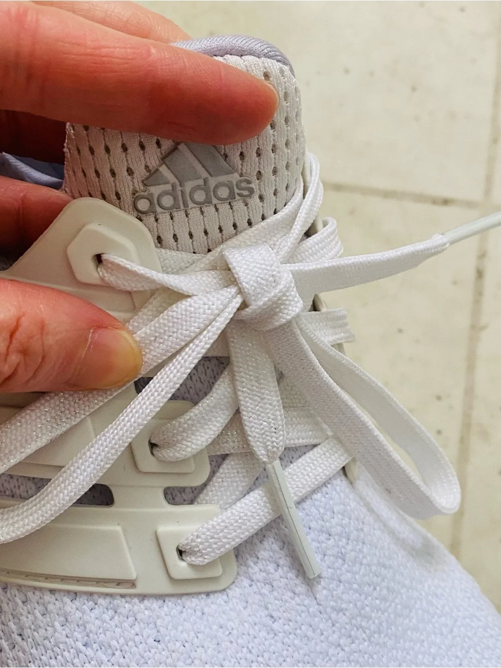 $180 Adidas Women’s Ultra Boost 1.0 White Iride Running Shoes Sneakers Size 6.5